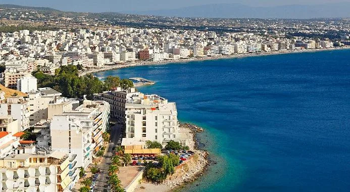 Panoramic view of the Loutraki coastline