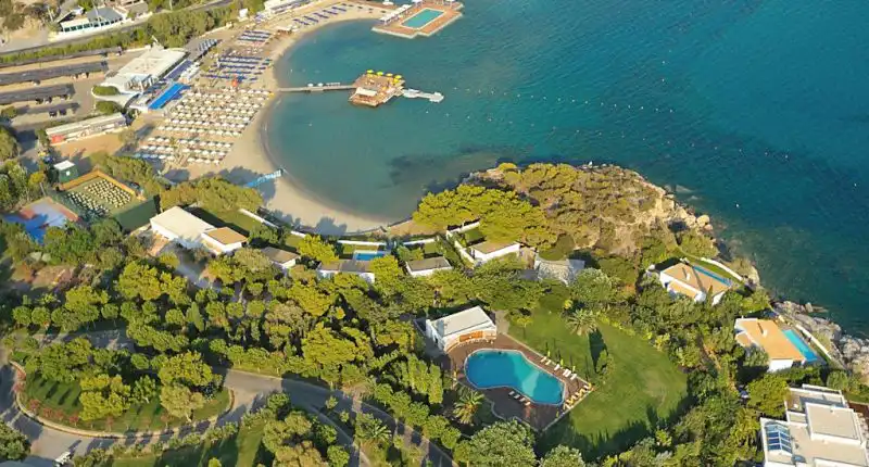 Grand Resort Lagonissi on a private peninsula on the Athenian Riviera