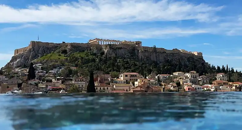 The Dolli at Acropolis in the heart of Athens near the Parthenon, Plaka and Syntagma.